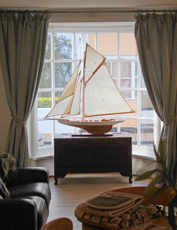 Beautiful Seaside One Bedroom Apartment Shaldon Eksteriør billede